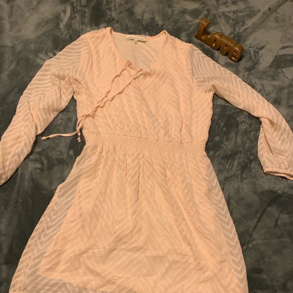 Daniel rainn  dress